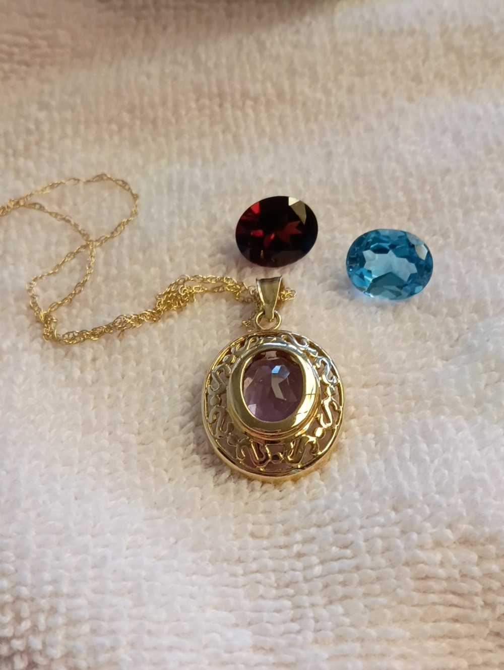 14k Gold Chain & Pendant With 3 Interchangable Semiprecious Oval Stones, EUC - Picture 2 of 5